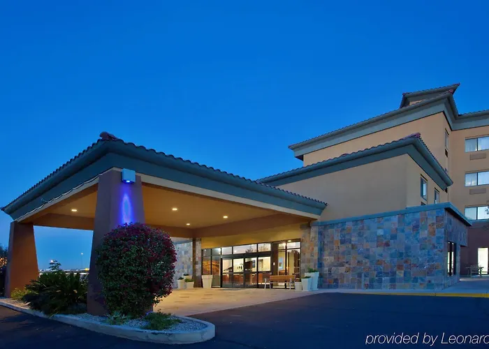 Express & Phoenix/chandler 3* Phoenix